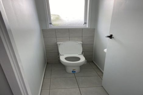 Photo of property in 1/97 Golf Road, New Lynn, Auckland, 0600