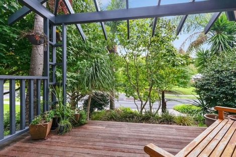 Photo of property in 20 Kate Sheppard Avenue, Torbay, Auckland, 0630