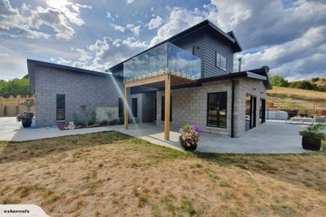 Photo of property in 86 Seafield Road, Eskdale, Napier, 4182