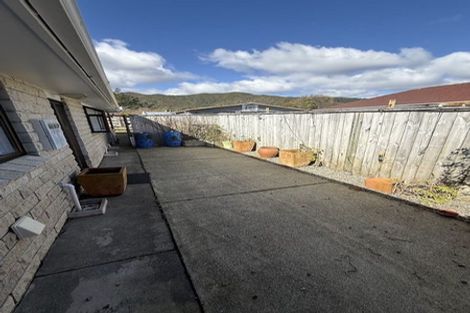 Photo of property in 340 Wellington Road, Wainuiomata, Lower Hutt, 5014
