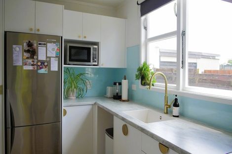 Photo of property in 79 Robinson Crescent, Westbrook, Palmerston North, 4412