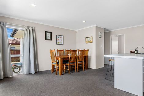 Photo of property in 24 Farnborough Street, Aranui, Christchurch, 8061