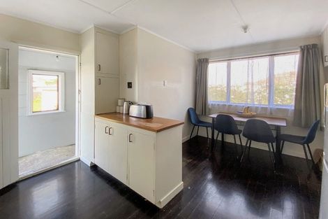 Photo of property in 14 Collett Street, Dannevirke, 4930