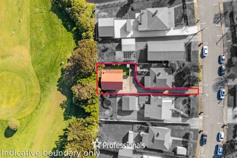 Photo of property in 22 Elizabeth Street, Moera, Lower Hutt, 5010