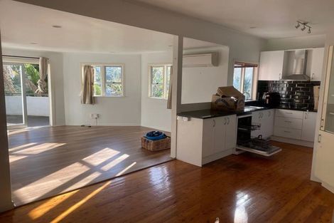 Photo of property in 62 Saddleback Rise, Murrays Bay, Auckland, 0630