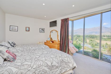 Photo of property in 37 Cotter Avenue, Arrowtown, 9302