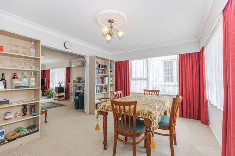 Photo of property in 8a Peakes Road, Saint Johns Hill, Whanganui, 4501