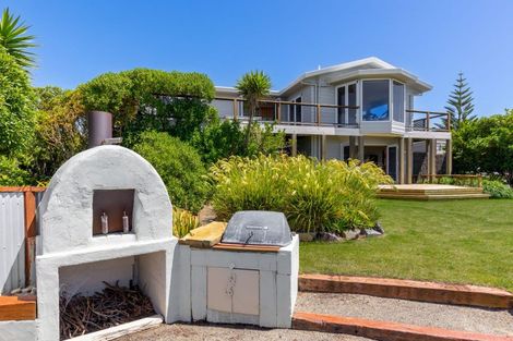 Photo of property in 120 Rarangi Beach Road, Rarangi, Blenheim, 7273