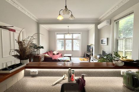 Photo of property in 58 Majoribanks Street, Mount Victoria, Wellington, 6011