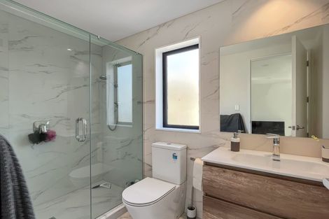 Photo of property in 21a Roseberry Avenue, Birkenhead, Auckland, 0626