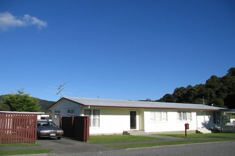 Photo of property in 2/2 Rakaia Grove, Wainuiomata, Lower Hutt, 5014