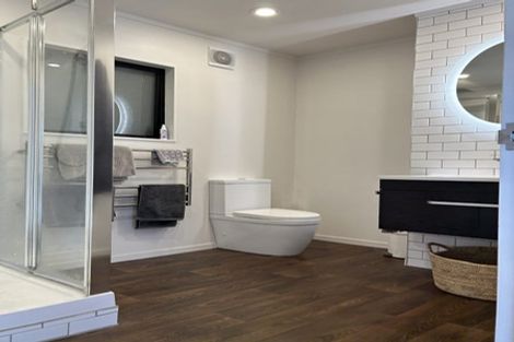 Photo of property in 8 Countess Close, Maupuia, Wellington, 6022