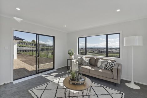 Photo of property in 24 Drower Glen, Flagstaff, Hamilton, 3210