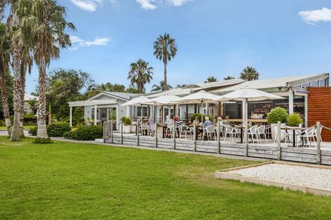 Photo of property in 38 Rewa Rewa Lane, Orewa, 0931