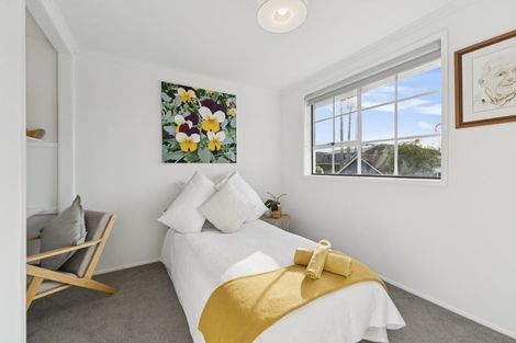 Photo of property in 3/4 Frater Avenue, Milford, Auckland, 0620