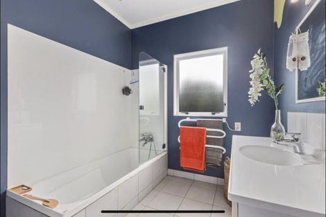 Photo of property in 12 Hamilton Road, Papatoetoe, Auckland, 2025