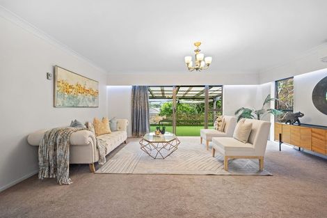 Photo of property in 19 Sartors Avenue, Northcross, Auckland, 0630