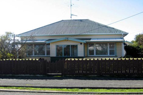 Photo of property in 14 Victoria Street, Carterton, 5713