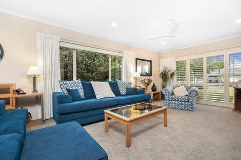 Photo of property in 8 Rushbury Place, Randwick Park, Auckland, 2105