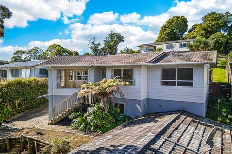 Photo of property in 10 William Hadlow Place, Hatfields Beach, Orewa, 0931