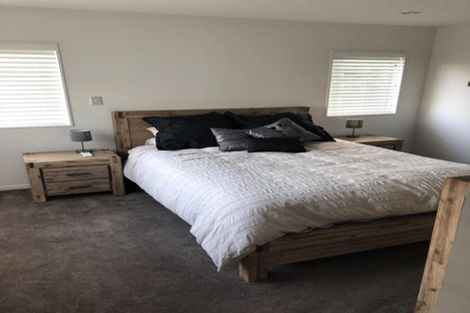 Photo of property in 4 Bridget Court, Red Beach, 0932