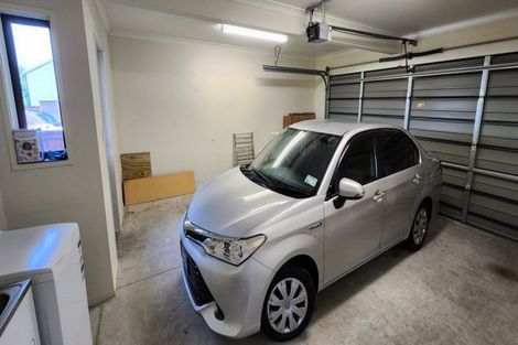 Photo of property in 12 Lemont Place, Westown, New Plymouth, 4310