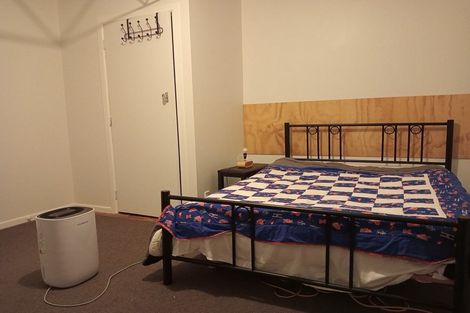 Photo of property in 1/10 Mckelvey Place, Tawa, Wellington, 5028