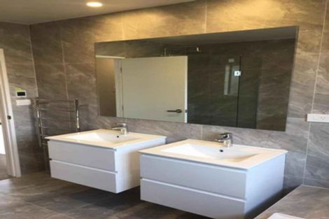 Photo of property in 11 Ahorangi Road, Silverdale, 0932