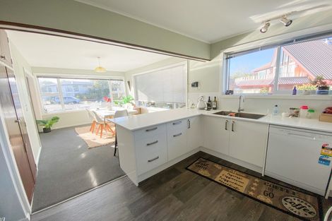 Photo of property in 6 Paikea Place, Somerfield, Christchurch, 8024