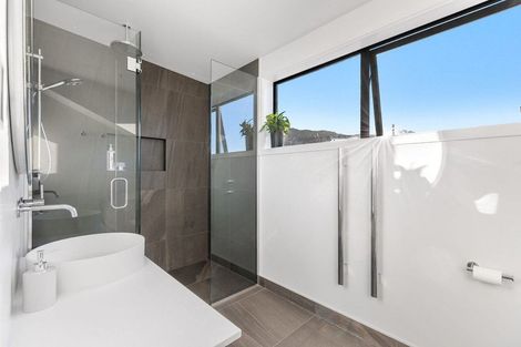 Photo of property in 46 Avalon Station Drive, Wanaka, 9305