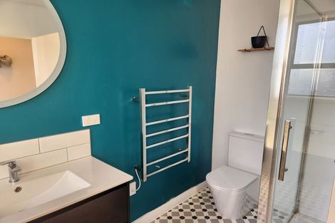 Photo of property in 121 North Avon Road, Richmond, Christchurch, 8013