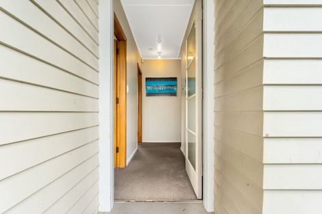 Photo of property in 6 Benge Crescent, Clouston Park, Upper Hutt, 5018