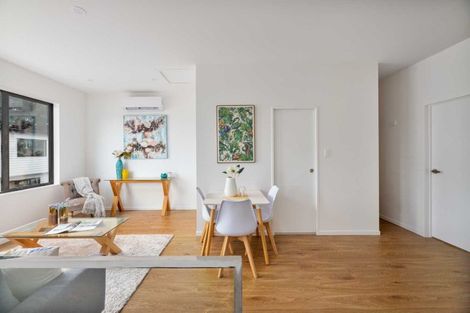 Photo of property in 2d Cadiz Place, Red Hill, Papakura, 2110