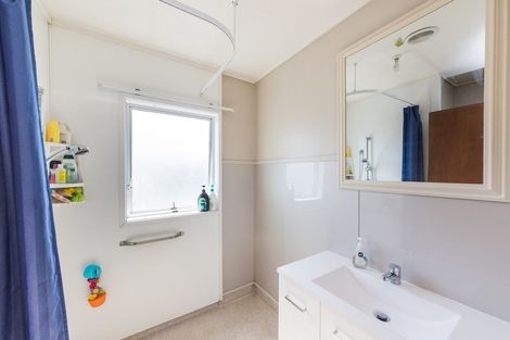 Photo of property in 6a Purdie Place, Milson, Palmerston North, 4414