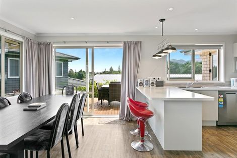 Photo of property in 45 Botanical Heights Drive, Waipahihi, Taupo, 3330