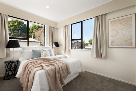 Photo of property in 11a Lomas Place, Manurewa, Auckland, 2102