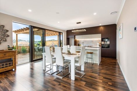 Photo of property in 17 Tawatawa Street, Long Bay, Auckland, 0630