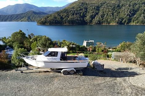 Photo of property in 3126 Archers Road, Tennyson Inlet, Rai Valley, 7195