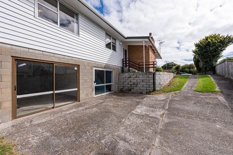 Photo of property in 12 Hollis Road, Paraparaumu Beach, Paraparaumu, 5032