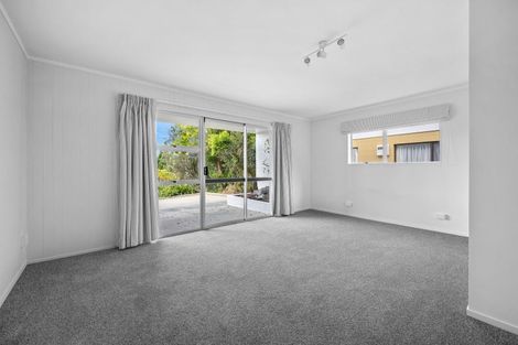 Photo of property in 18 Seaview Road, Ruakaka, 0116