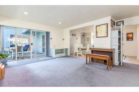 Photo of property in 19 Brookvale Park, Stanmore Bay, Whangaparaoa, 0932