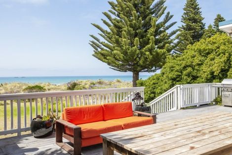 Photo of property in 81 Blue Pacific Parade, Riversdale Beach, Masterton, 5872