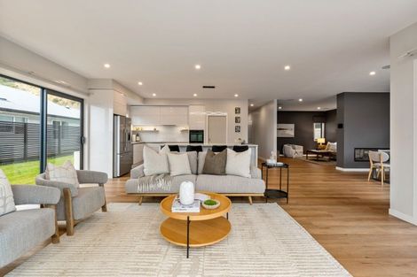 Photo of property in 21 Porokaiwhiri Street, Crofton Downs, Wellington, 6035