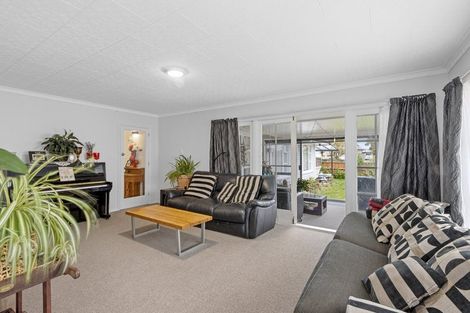 Photo of property in 13 Bickerton Street, Wainoni, Christchurch, 8061