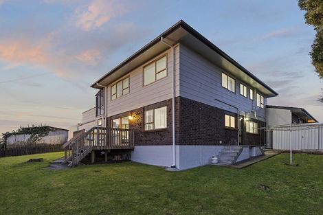 Photo of property in 61b Highland Park Drive, Highland Park, Auckland, 2010