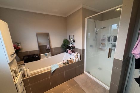 Photo of property in 1 Rodeo Drive, Kelvin Grove, Palmerston North, 4414