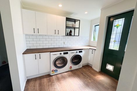 Photo of property in 211 Whitehills Road, Waitoki, Silverdale, 0994