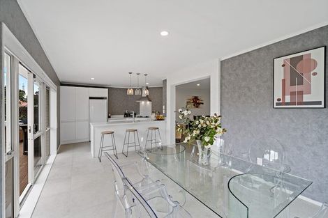 Photo of property in 8 Sheriff Place, Randwick Park, Auckland, 2105