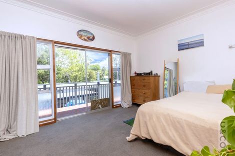 Photo of property in 24 Waikoukou Valley Road, Waimauku, 0812