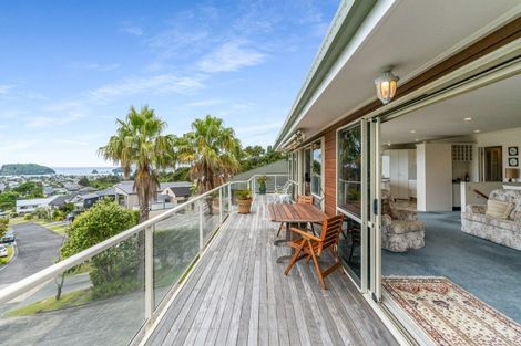 Photo of property in 121 Pacific View Drive, Whangamata, 3620